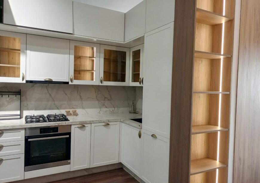 Cuisine ouverte laquée — Villa Anfa